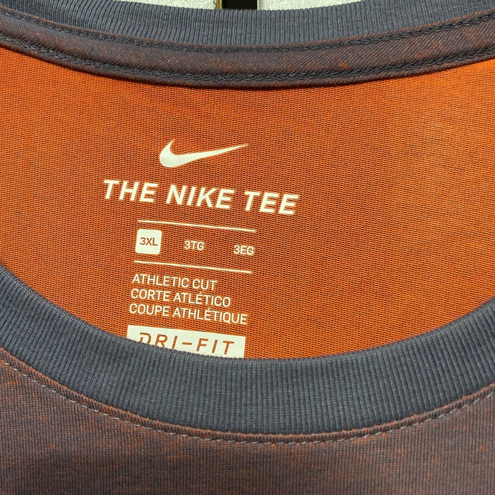 T-shirt - Picture 4 of 4